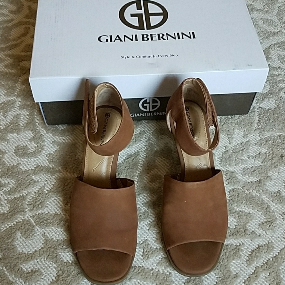 Giani Bernini sandals